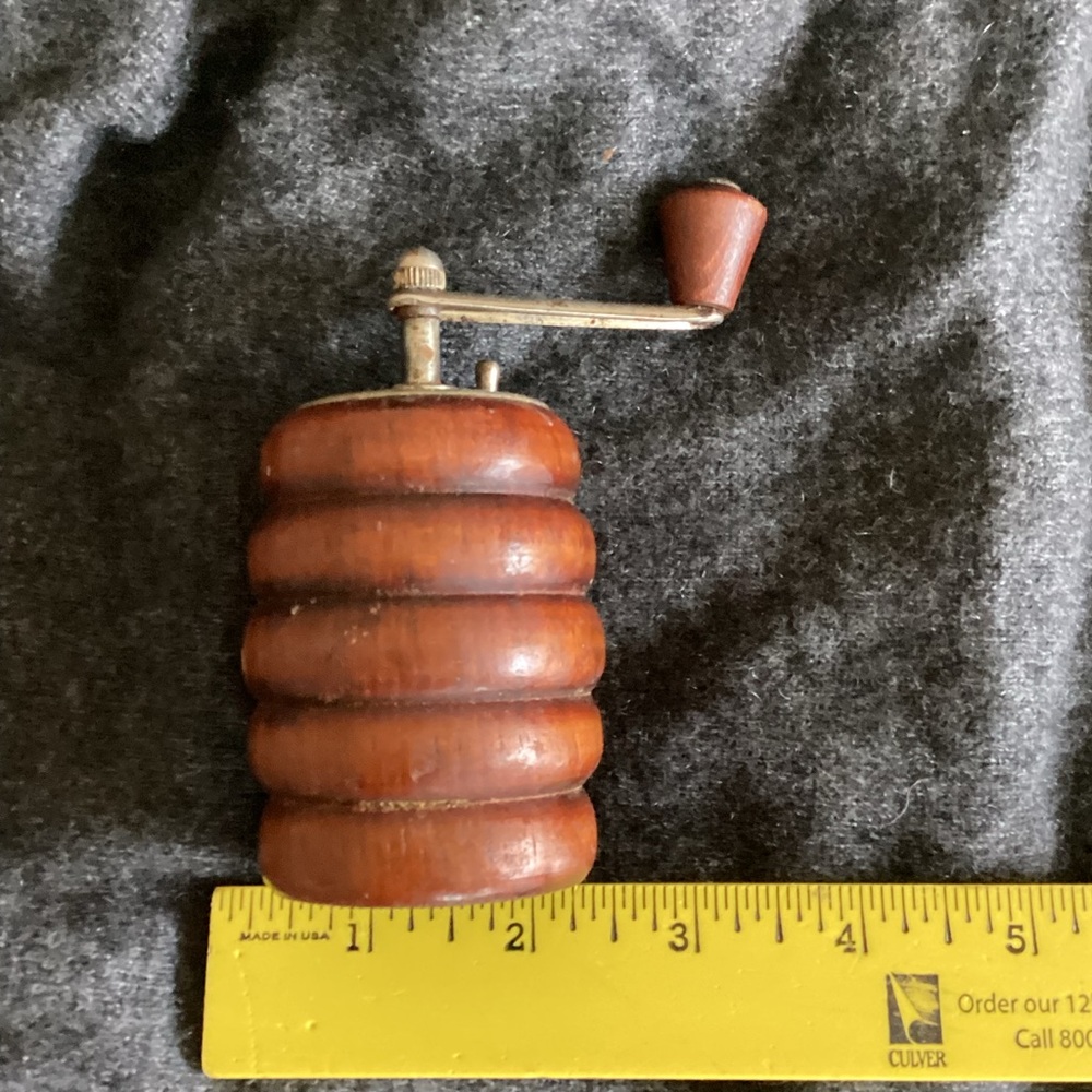 Vintage German Pepper Grinder ZASSENHAUS  RARE DESIGN